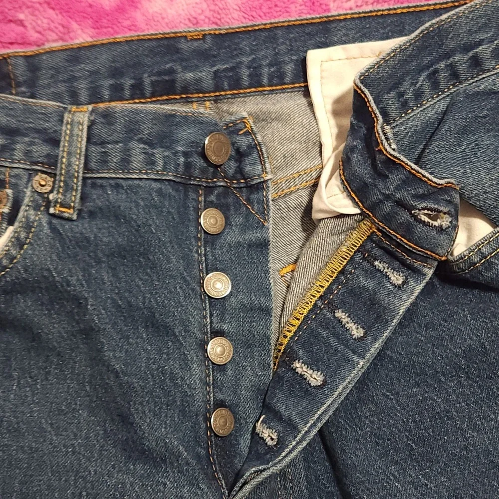 Levi's 501 Jeans Men's 31x30 Mid Rise Button Fly Straight Blue Denim Classic‎